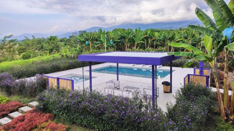 Piscina del Hotel El Garitero, del Parque Recuca