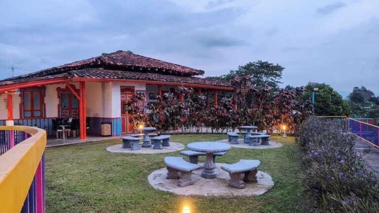 Hotel Cerca del Parque Recuca